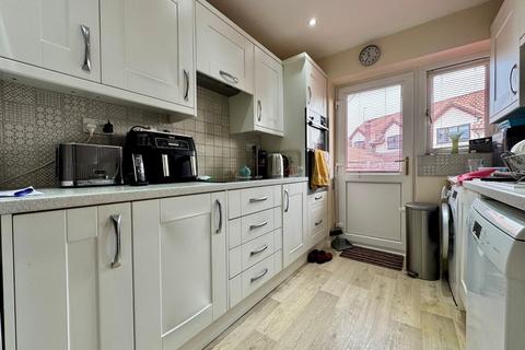 2 bedroom bungalow for sale, Kingshill Gardens, Nailsea, Bristol, North Somerset, BS48