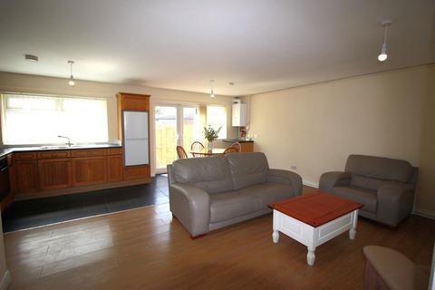 3 bedroom cottage to rent, Hadrian Street