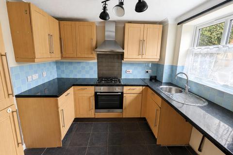 2 bedroom end of terrace house for sale, Emsworth Close, Bury St. Edmunds IP32