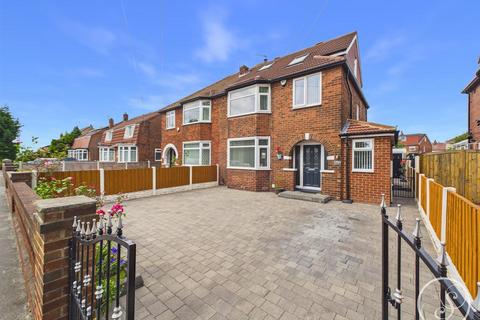 4 bedroom semi-detached house for sale, Cross Gates Road, Leeds