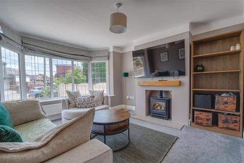 3 bedroom semi-detached house for sale, Carr Manor View, Leeds LS17