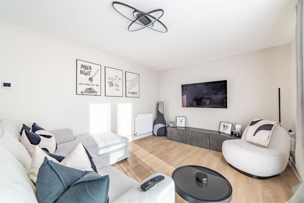 Apartment in Sheffield, South Yorkshire - View 4