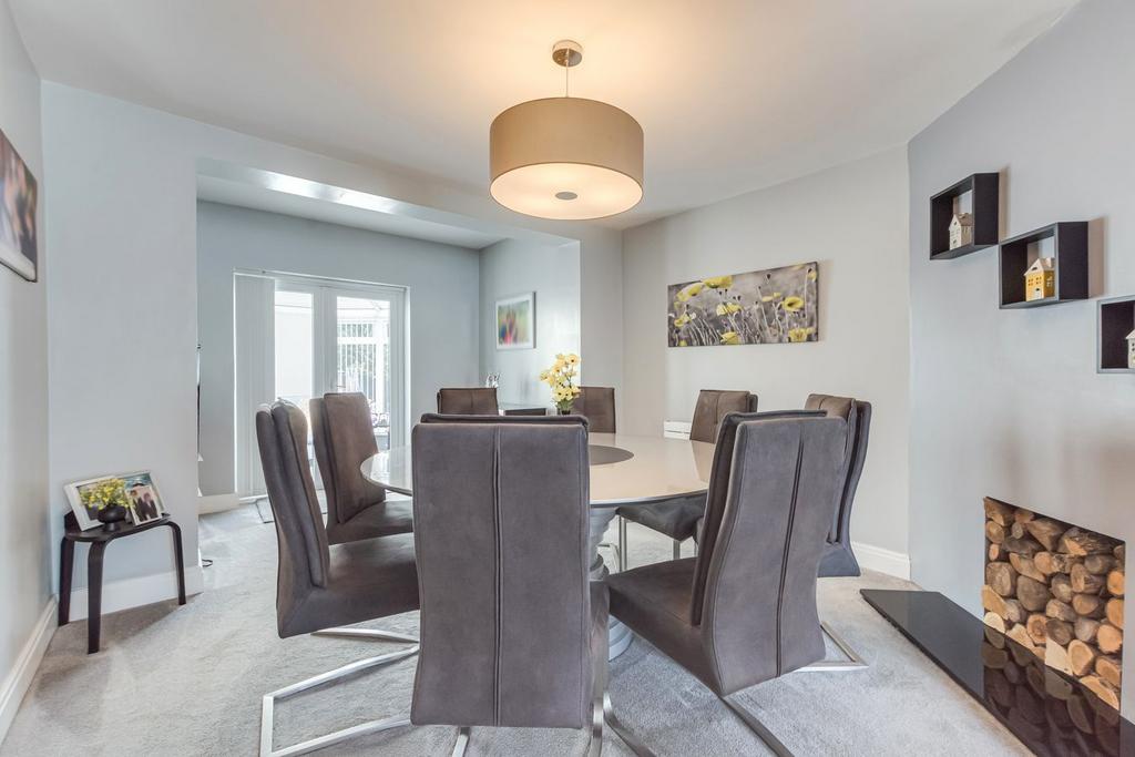 Dining room, fireplace