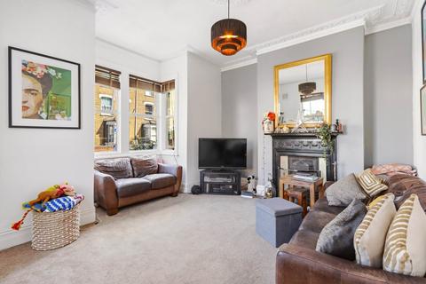 4 bedroom end of terrace house for sale, Holly Park Road, London
