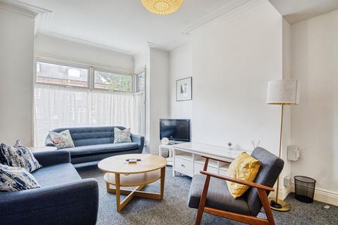 5 bedroom terraced house for sale, Ash Road, Leeds