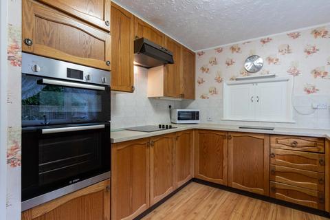 2 bedroom retirement property for sale, Oakland Glen, Preston PR5