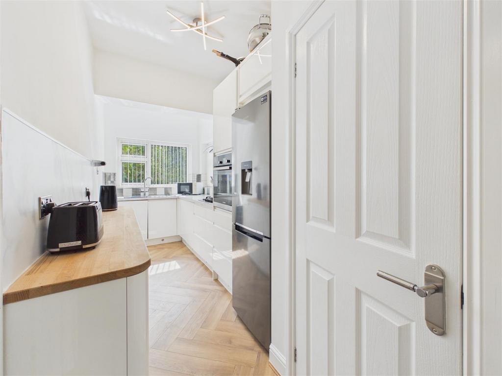 House in Sheffield, Fraser Estate, Moscar Cottages - View 3