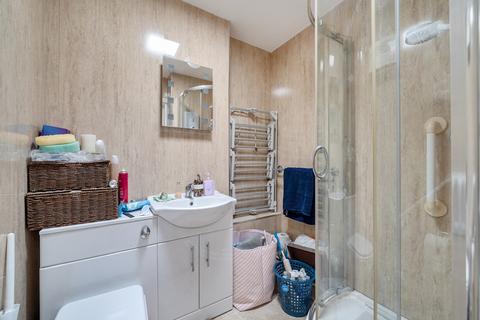 1 bedroom apartment for sale, Knapp Road, Gloucestershire GL50