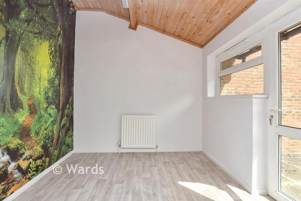 House in Tonbridge and Malling, Aylesford - More