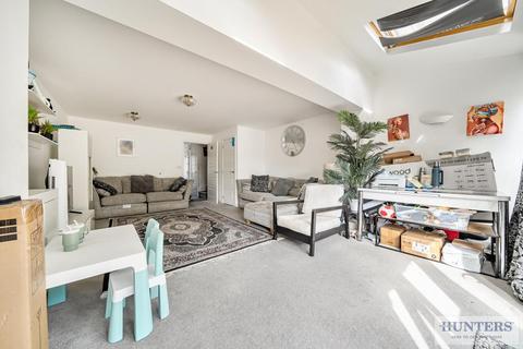 3 bedroom terraced house for sale, Egerton Close, Upper Belvedere