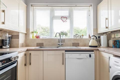 5 bedroom detached house for sale, Howard Gardens, Surrey GU1