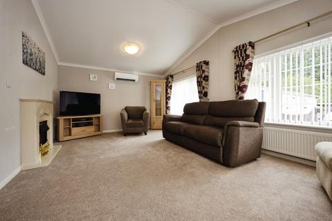 2 bedroom mobile home for sale, Folly Park, High Street, Clapham, Bedford, MK41