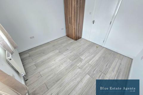 2 bedroom apartment to rent, Clare Road, Staines-upon-Thames, TW19