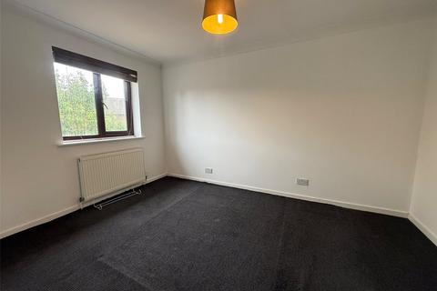3 bedroom detached house to rent, Ruby Close, Slough, SL1