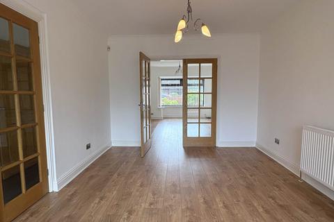 3 bedroom bungalow for sale, Carlton Way, Royton