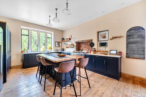 5 bedroom detached house for sale, Cainscross Road, Stroud, GL5