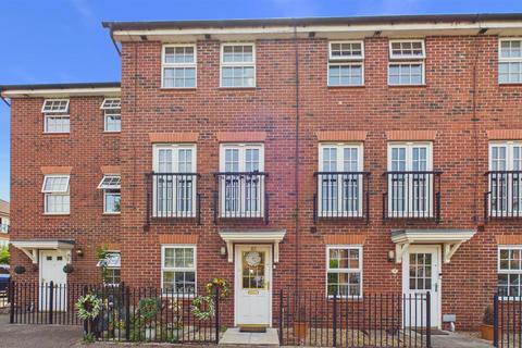 Turners Hill, Cheshunt, Waltham Cross