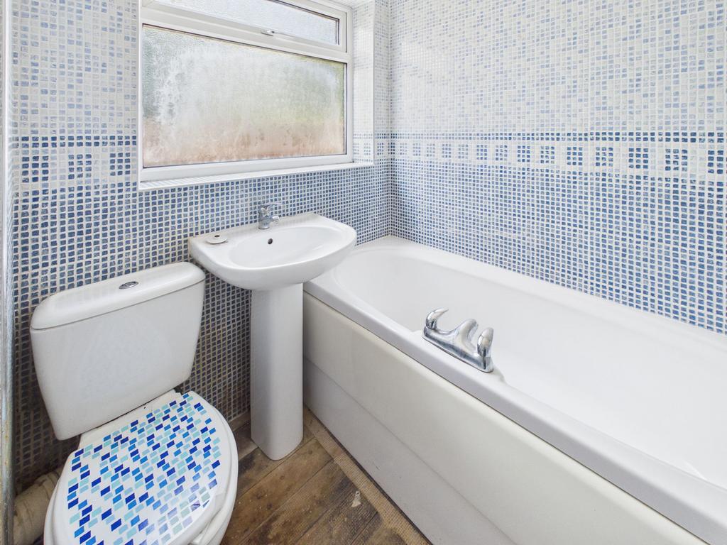 Apartment in Gedling, Nottinghamshire - View 4