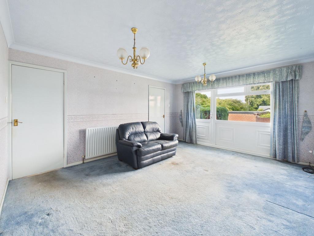 Apartment in Gedling, Nottinghamshire - View 5