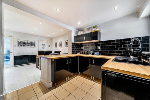 3 bedroom terraced house for sale, Alma Road, Eccles, Aylesford