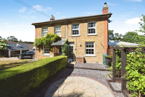 Coxtie Green Road, BRENTWOOD, Essex, CM14