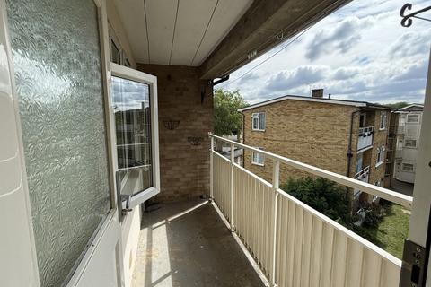 2 bedroom maisonette for sale, 53 John F Kennedy Court, Wisbech, Cambridgeshire PE13 2AG