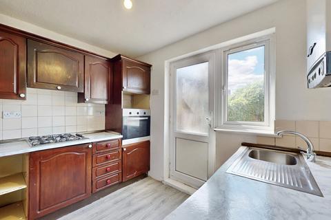2 bedroom house for sale, Highgrove Road, Dagenham, RM8