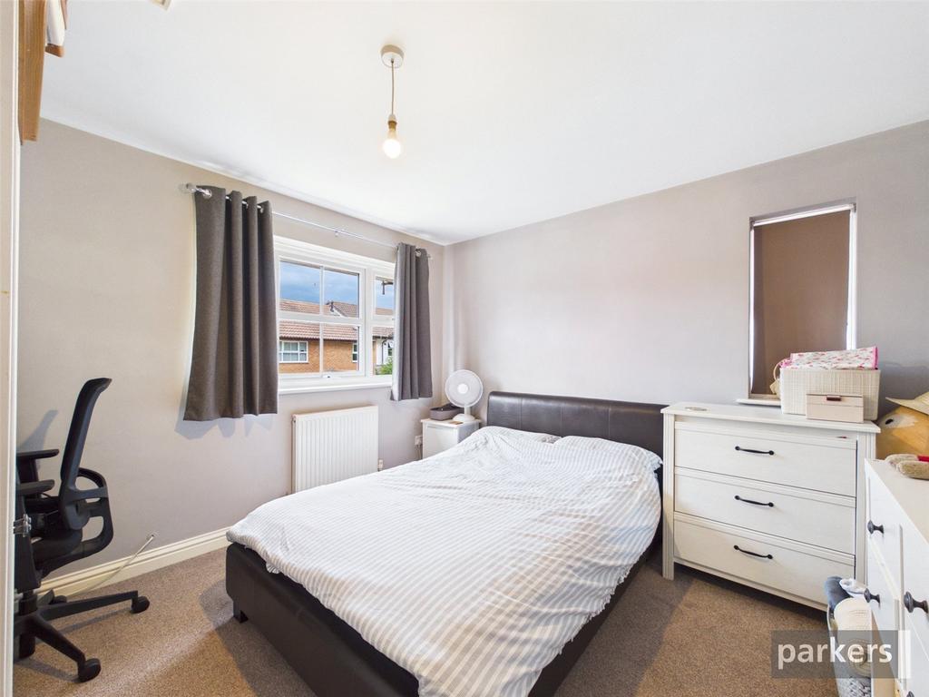 House in Woodley, Wokingham - View 6