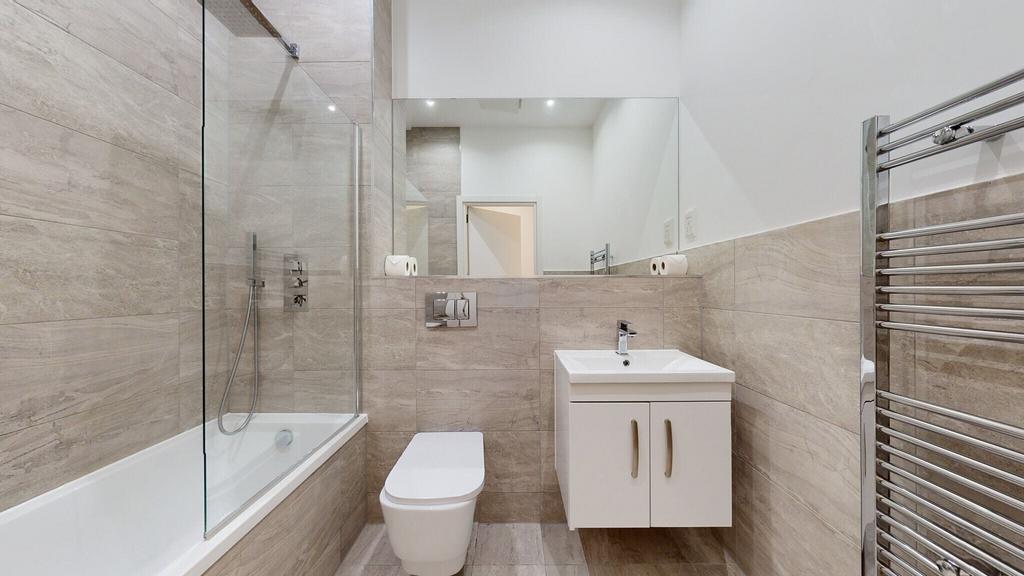 Apartment in Brentford - View 4