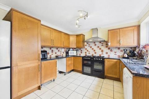 4 bedroom semi-detached house for sale, Brook Avenue, Arnold, Nottingham