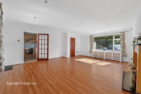 3 bedroom detached bungalow for sale, Haling Park Road, South Croydon