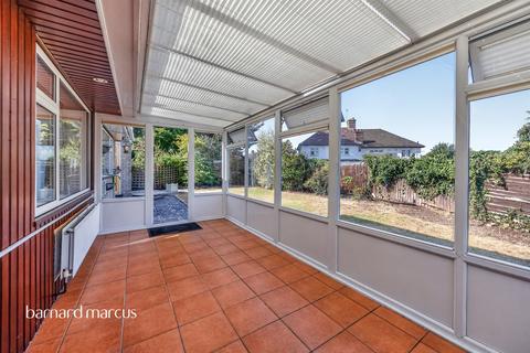 3 bedroom detached bungalow for sale, Haling Park Road, South Croydon