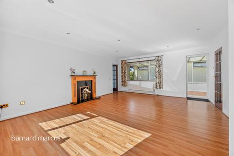 3 bedroom detached bungalow for sale, Haling Park Road, South Croydon