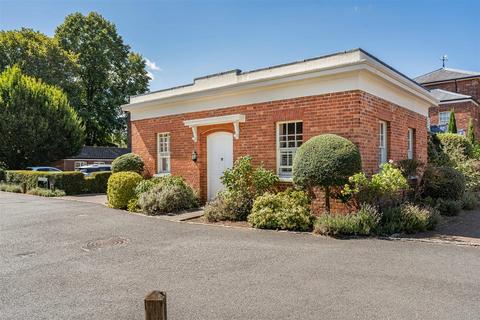 1 bedroom flat for sale, Central Thame, Oxfordshire
