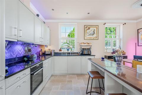 1 bedroom flat for sale, Central Thame, Oxfordshire