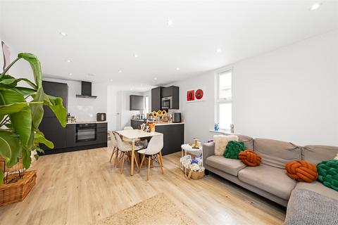 2 bedroom flat for sale, Mayfield Road, South Croydon CR2