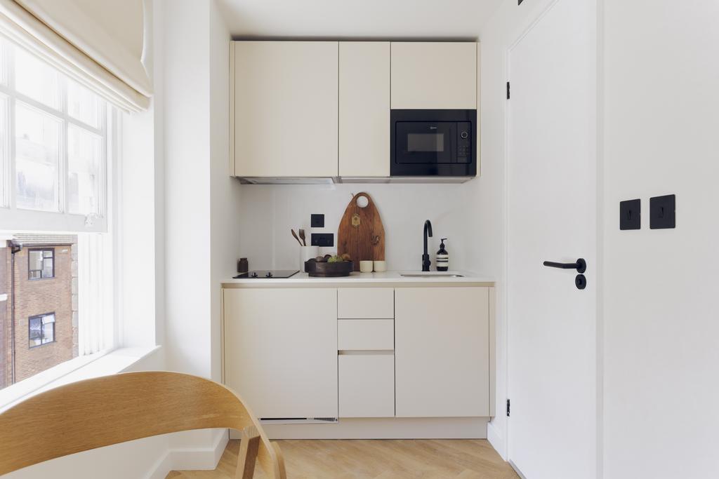 Apartment in London, City of Westminster - View 2