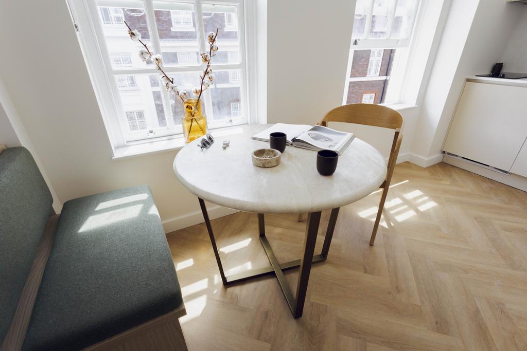 Apartment in London, City of Westminster - View 3