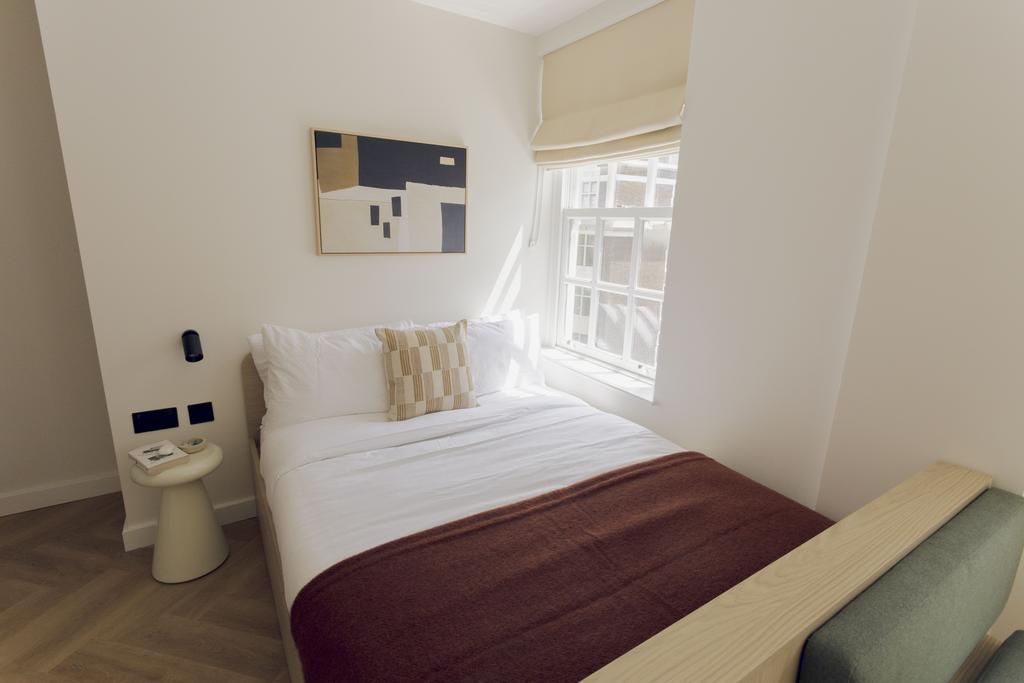 Apartment in London, City of Westminster - View 4