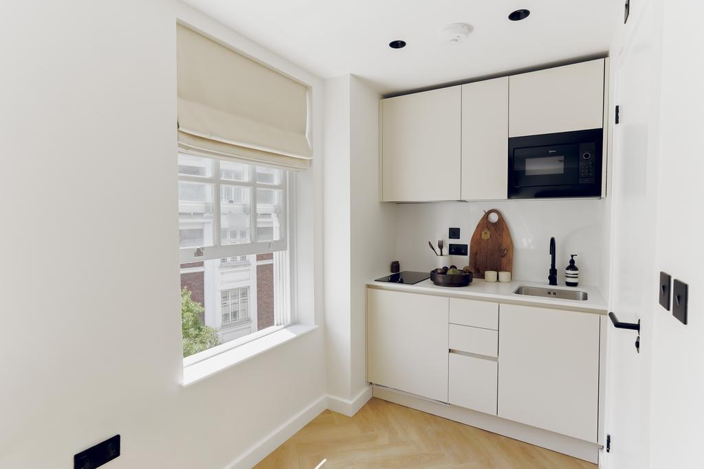 Apartment in London, City of Westminster - More