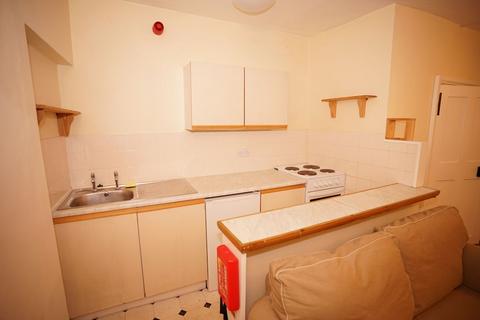 1 bedroom flat to rent, FLAT 5, 18 High Street Quorn LOUGHBOROUGH Leicestershire