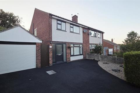 3 bedroom semi-detached house to rent, Moss Lane, Cuddington, Northwich
