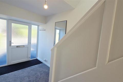 3 bedroom semi-detached house to rent, Moss Lane, Cuddington, Northwich