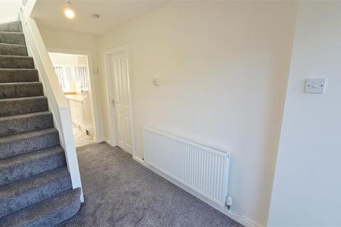 3 bedroom semi-detached house to rent, Moss Lane, Cuddington, Northwich