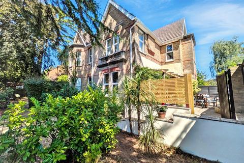 2 bedroom apartment for sale, St Peters Road, Lower Parkstone, Poole, Dorset, BH14