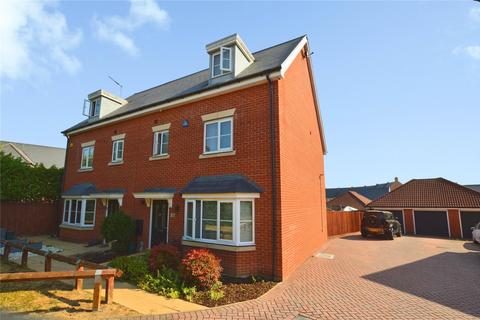 4 bedroom semi-detached house for sale, Dulwich Avenue, Basildon, Essex, SS15