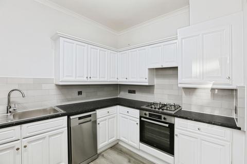 2 bedroom ground floor flat for sale, Southdowns Park, Haywards Heath