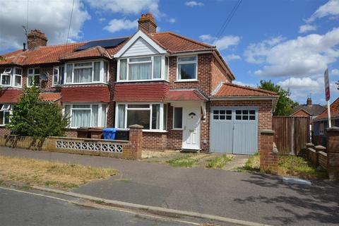 3 bedroom house to rent, Glenmore Gardens, Norwich