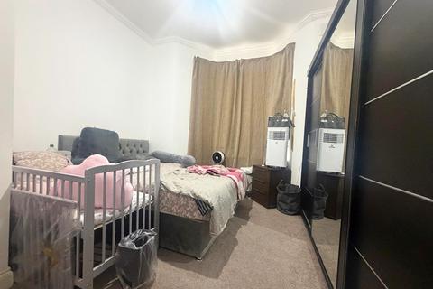 2 bedroom flat for sale, Browning Road,  London, E12
