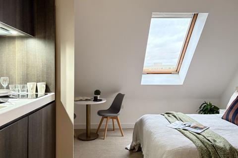 Studio to rent, Furnished Studio | Bills Included at Gravity Co., Hounslow , 15-21 Staines Rd TW3